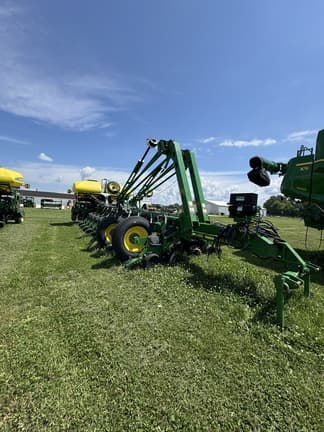 Main image John Deere 1770